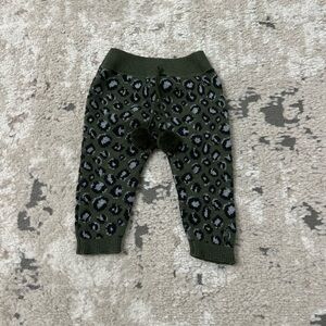 Tocoto Vintage Baby Green Cheetah Pants Size 3 Months